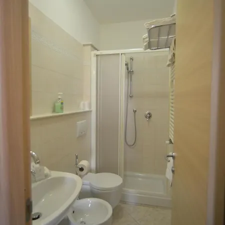 阿加塔旅馆 招待所 莱万托